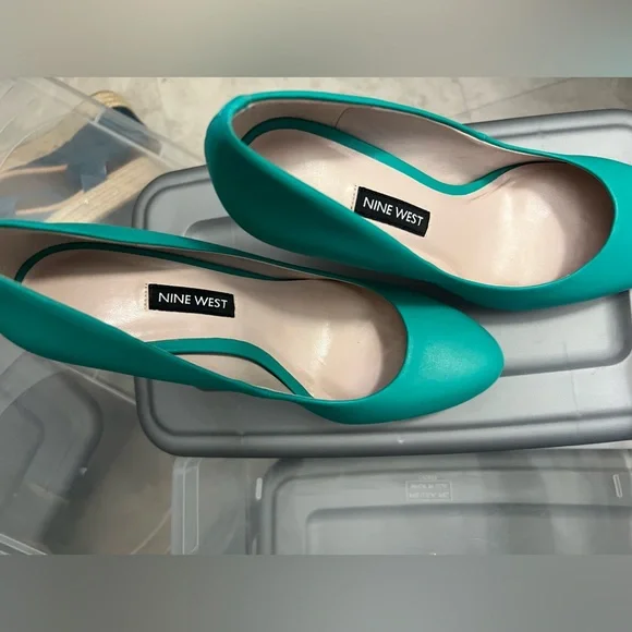 Teal Nine West shoe, used once practically new. - Picture 2 of 2